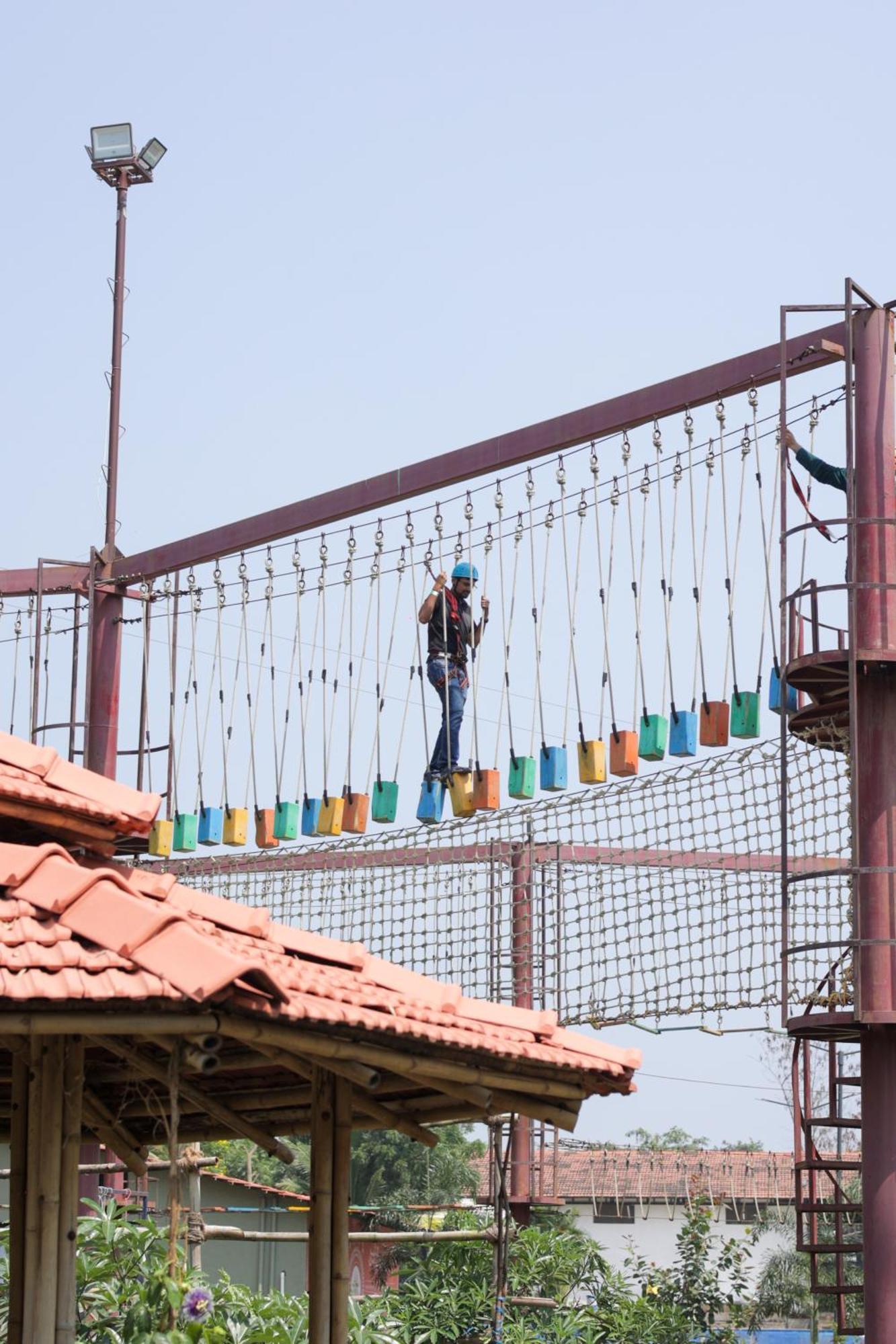 Vits Roccia Hill Resort And Adventure Park, Navapur Songadh Eksteriør bilde